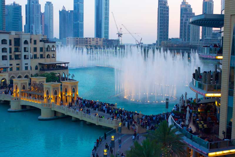 фонтан в Дубай